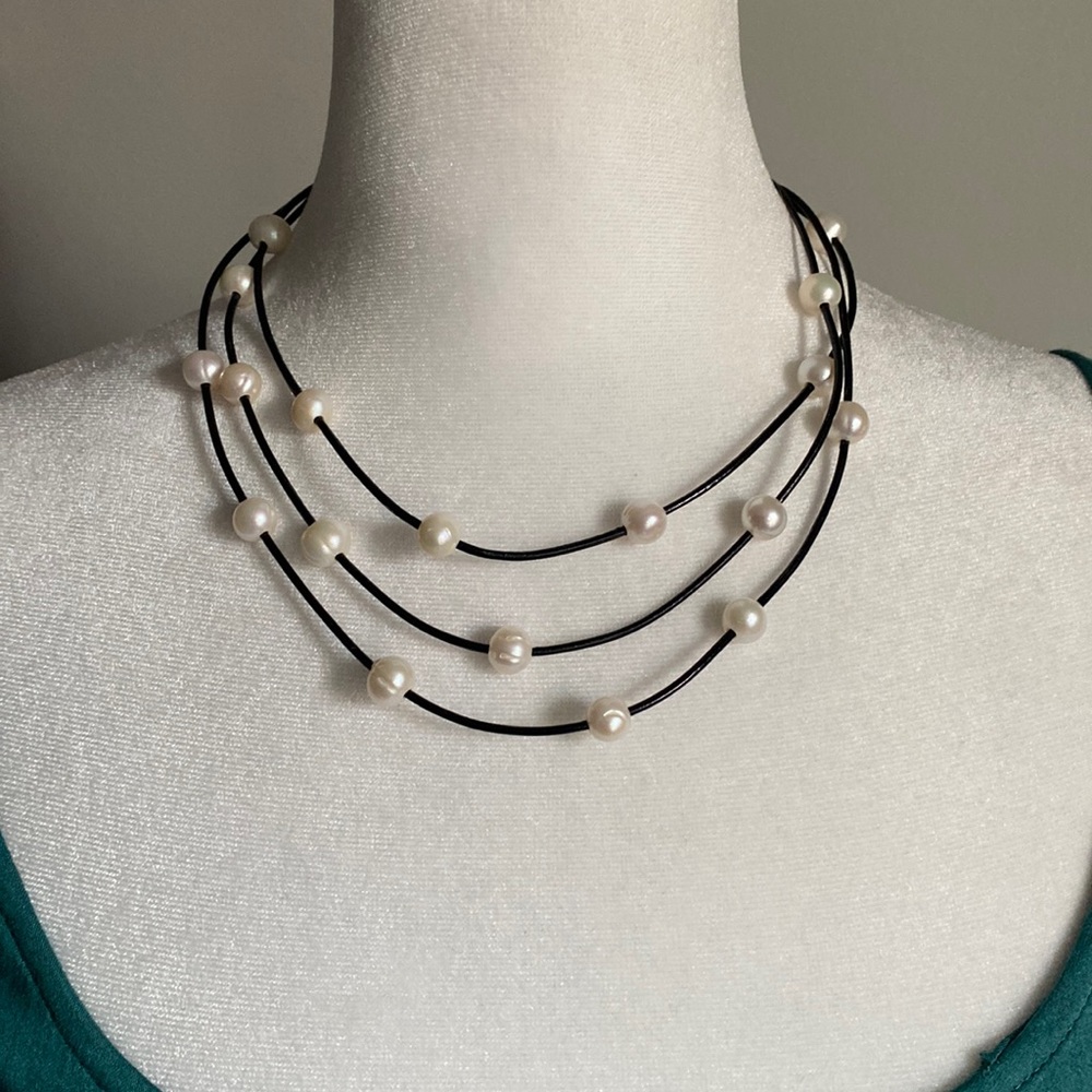 Vintage Handcrafted White Freshwater Pearl Multi-Strand Black Leather Necklace